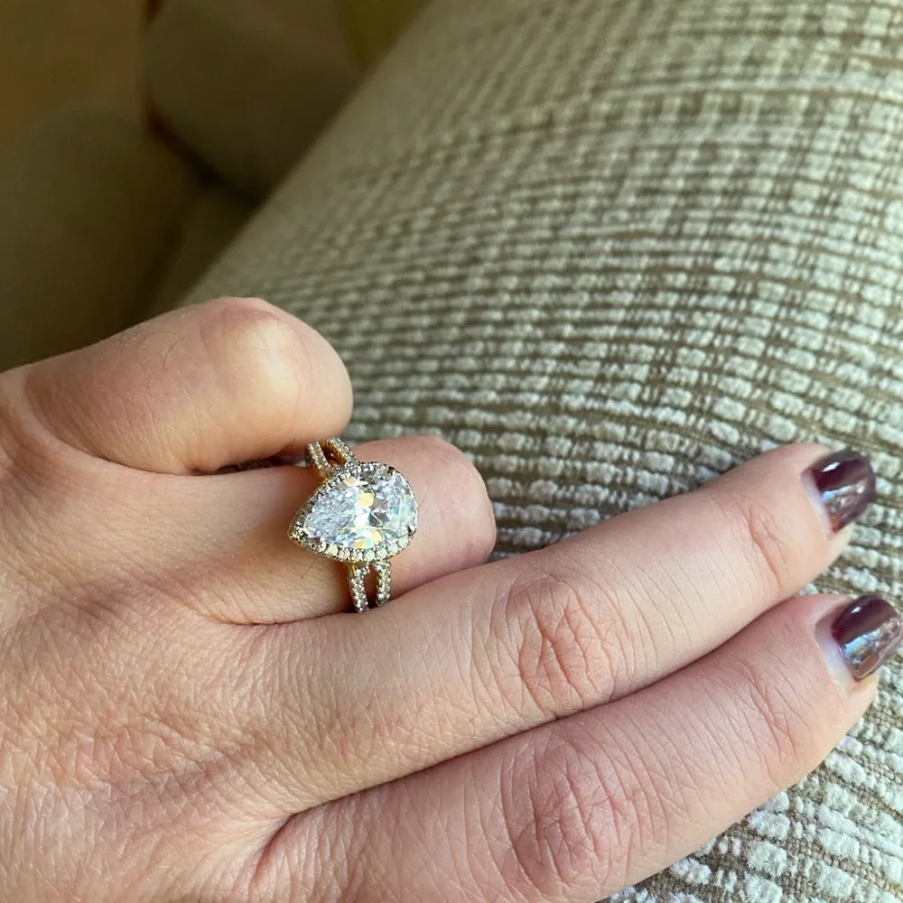 NWT Engagement ring 14k gold finish size 6 gift idea - Picture 4 of 10